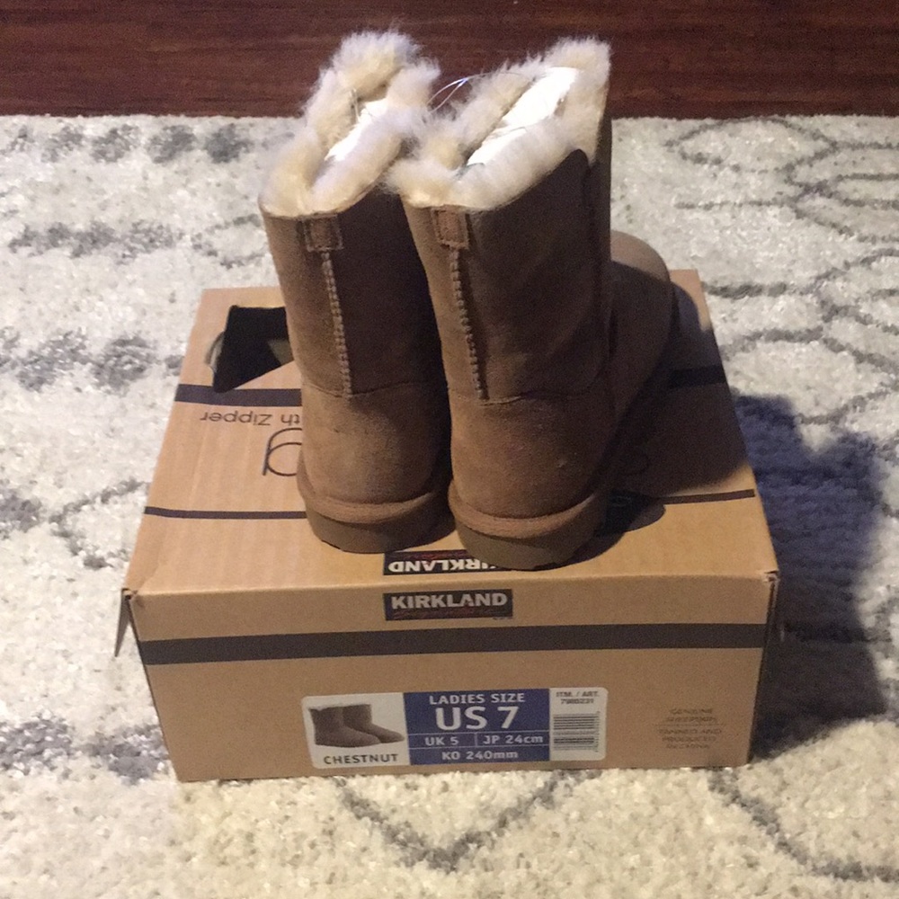 Shearling boot - Picture 2 of 4